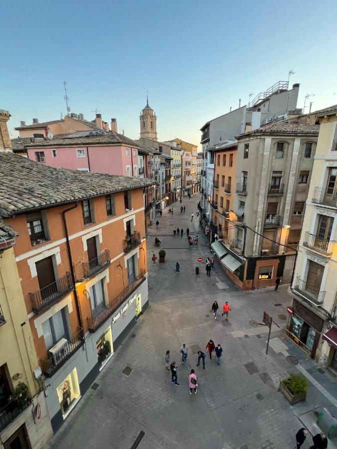 Appartement Loft Acogedor Con Terraza Y Parking En El Centro à Huesca Extérieur photo